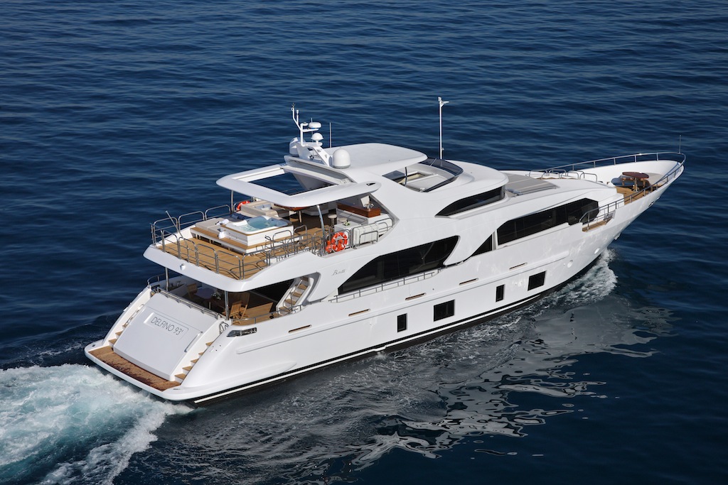 benetti yachts delfino 93